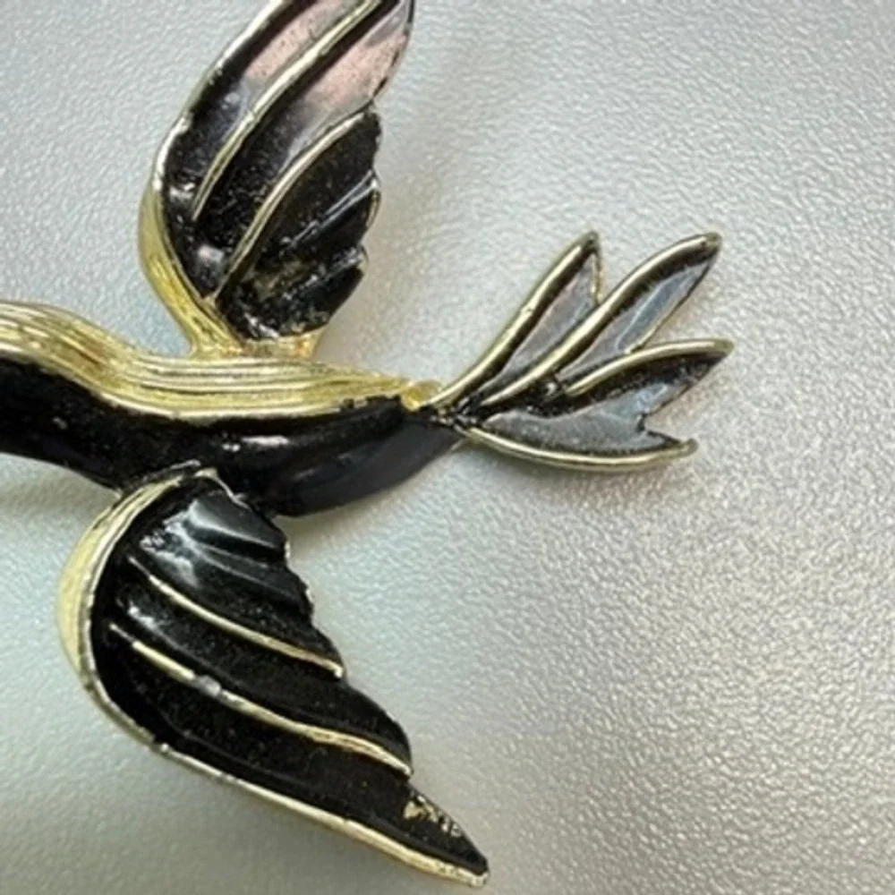 Vintage Black Enamel Gold Tone Bird Brooch 1.75
